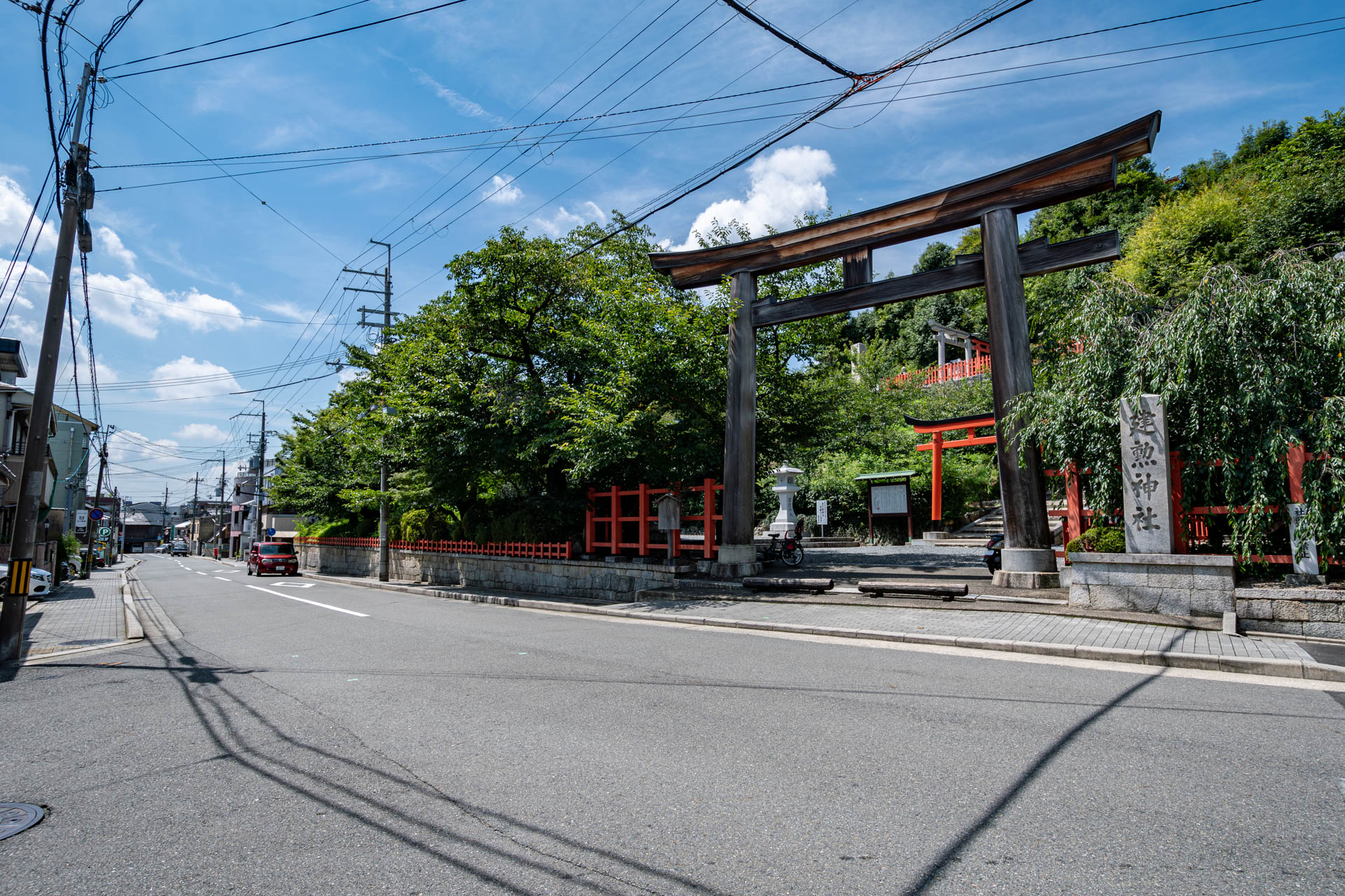 建勲神社